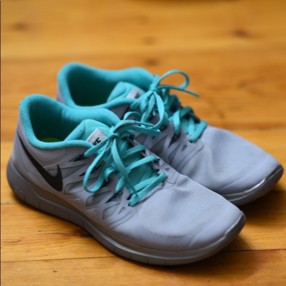 Nike running 5.0 size 9